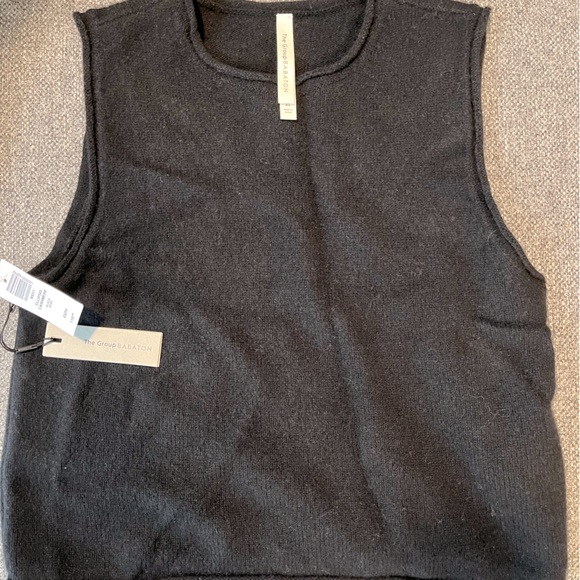 Aritzia (Babaton) Ellipsis Liz Cashmere Tank - Picture 1 of 4